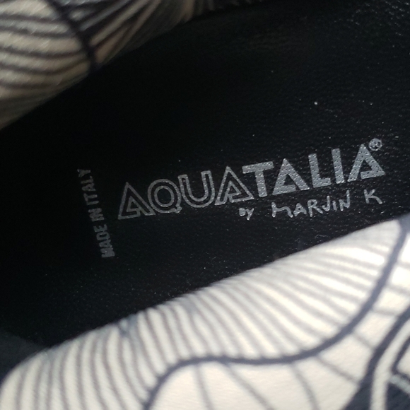 Aquatalia NWOT Italian Suede Boots - Picture 7 of 7